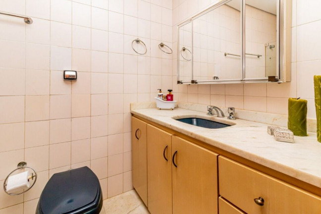 Imagem Imóvel com 4 Quartos à Venda, 335 m² em Rio Branco - Porto Alegre