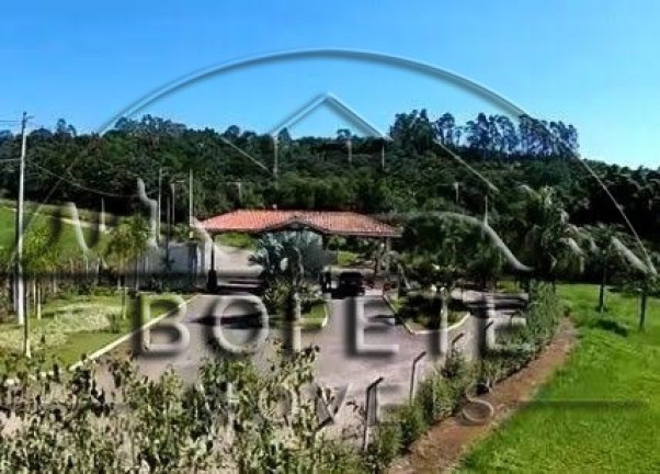 Imagem Casa com 2 Quartos à Venda, 2.000 m² em Sete Nascentes - Bofete Imagem Casa com 2 Quartos à Venda, 2.000 m² em Sete Nascentes - Bofete