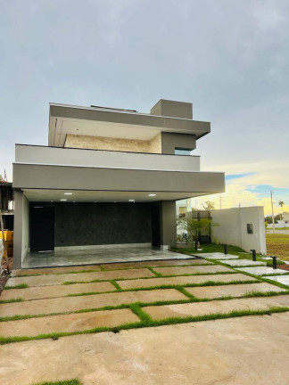 Imagem Casa com 4 Quartos à Venda, 300 m² em Jd. Italia - Cuiabá