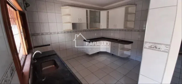 Imagem Sobrado com 3 Quartos à Venda, 180 m² em Jardim Astro - Sorocaba Imagem Sobrado com 3 Quartos à Venda, 180 m² em Jardim Astro - Sorocaba