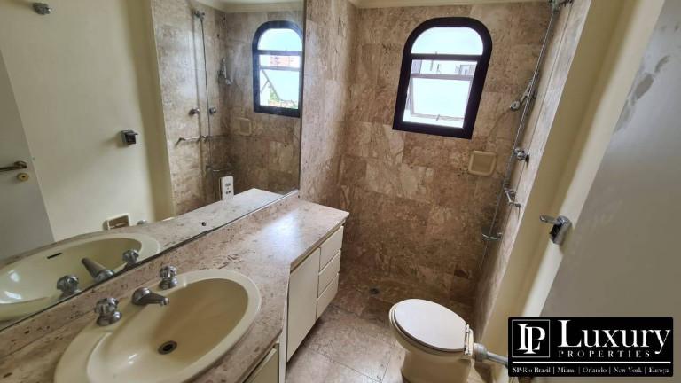 Imagem Apartamento com 2 Quartos à Venda, 135 m² em Real Parque - São Paulo
