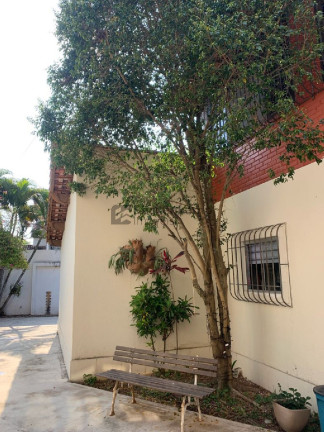 Imagem Casa com 8 Quartos à Venda, em Barreira Cravo - Volta Redonda Imagem Casa com 8 Quartos à Venda, em Barreira Cravo - Volta Redonda
