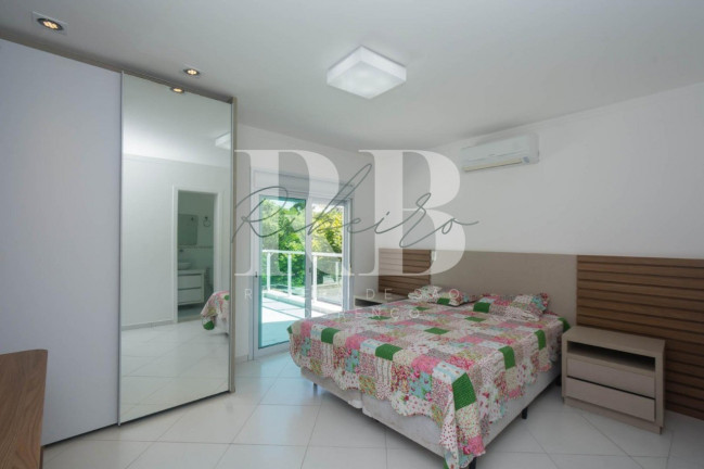 Imagem Imóvel com 7 Quartos à Venda,  em Riviera - Bertioga