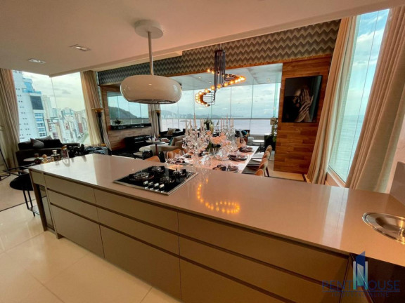 Imagem Apartamento com 7 Quartos à Venda, 600 m² em Centro - Balneário Camboriú Imagem Apartamento com 7 Quartos à Venda, 600 m² em Centro - Balneário Camboriú