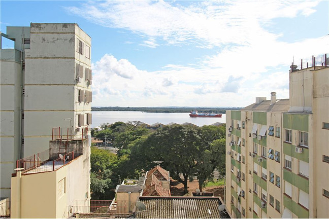 Imagem Imóvel com 1 Quarto à Venda, em Centro Histórico - Porto Alegre Imagem Imóvel com 1 Quarto à Venda, em Centro Histórico - Porto Alegre