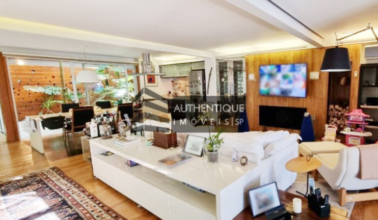Casa com 3 Quartos à Venda, 245 m² em Vila Nova Conceição - São Paulo