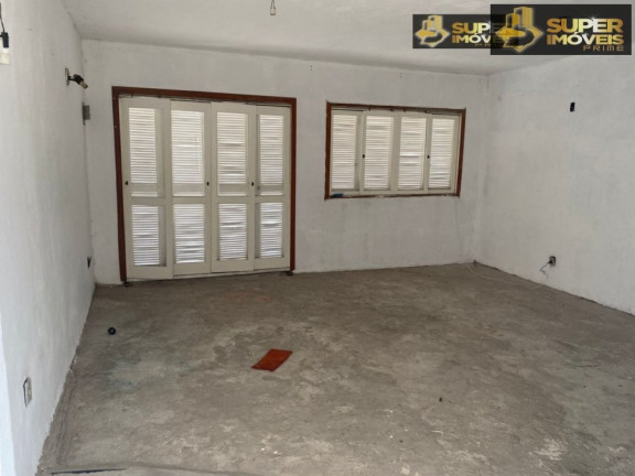 Imagem Casa com 6 Quartos à Venda, 300 m² em Fragata - Pelotas Imagem Casa com 6 Quartos à Venda, 300 m² em Fragata - Pelotas