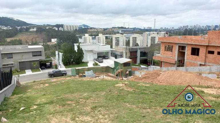 Imagem Terreno à Venda, 711 m² em Tamboré - Santana De Parnaíba Imagem Terreno à Venda, 711 m² em Tamboré - Santana De Parnaíba