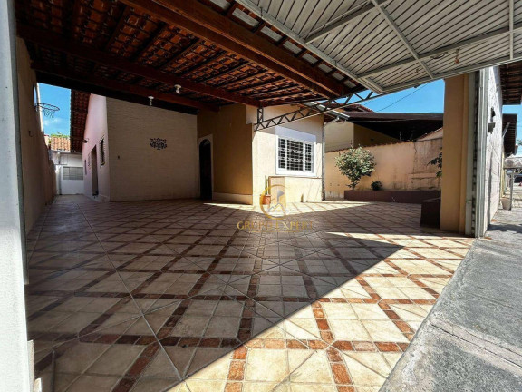 Casa com 3 Quartos à Venda, 250 m² em Jardim Das Indústrias - São José Dos Campos