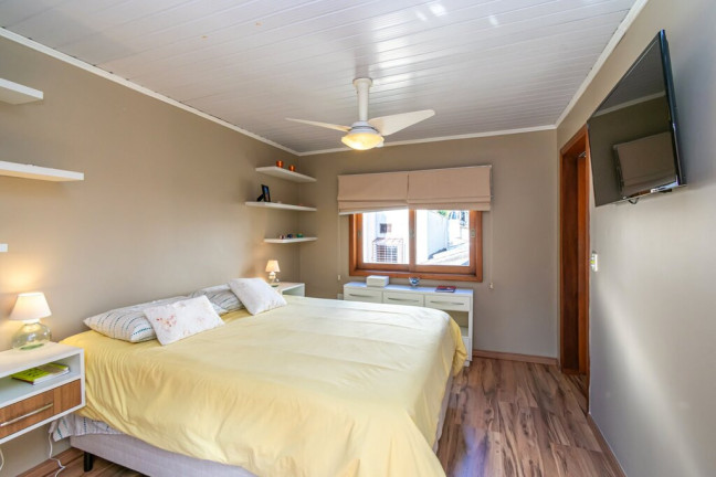 Imagem Imóvel com 2 Quartos à Venda,  em Petrópolis - Porto Alegre