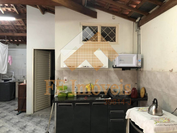 Imagem Casa com 4 Quartos à Venda, 275 m² em Parque Dos Timburis - São Carlos