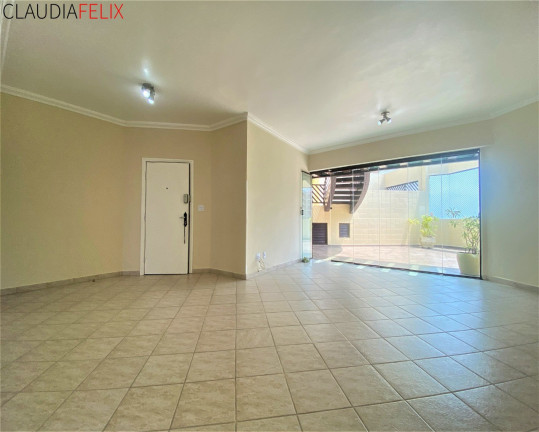 Imagem Imóvel com 5 Quartos à Venda, 204 m² em Tupi - Praia Grande Imagem Imóvel com 5 Quartos à Venda, 204 m² em Tupi - Praia Grande