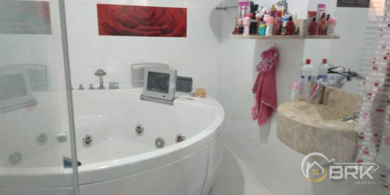 Imagem Sobrado com 3 Quartos à Venda, 172 m² em Itaquera - São Paulo