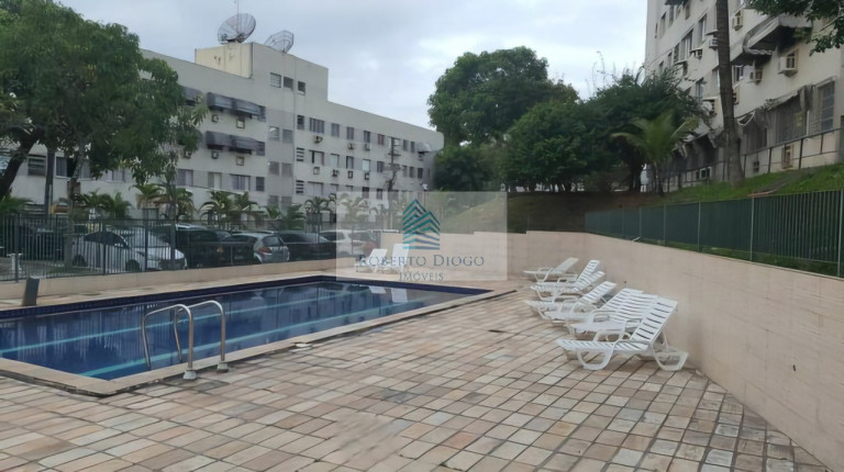 Imagem Imóvel com 2 Quartos à Venda, 63 m² em Pechincha - Rio De Janeiro Imagem Imóvel com 2 Quartos à Venda, 63 m² em Pechincha - Rio De Janeiro