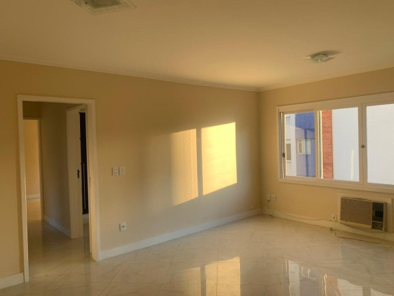 Imagem Apartamento com 3 Quartos à Venda, 101 m² em Moinhos De Vento - Porto Alegre Imagem Apartamento com 3 Quartos à Venda, 101 m² em Moinhos De Vento - Porto Alegre