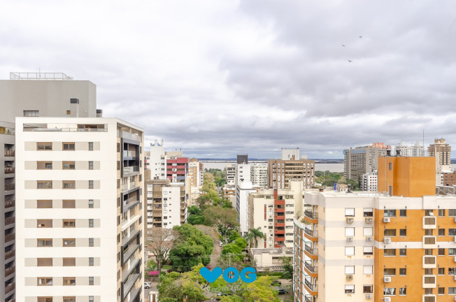 Imagem Imóvel com 2 Quartos à Venda, 86 m² em Menino Deus - Porto Alegre Imagem Imóvel com 2 Quartos à Venda, 86 m² em Menino Deus - Porto Alegre