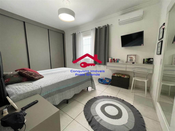Imagem Casa com 3 Quartos à Venda, 180 m² em Canto Do Forte - Praia Grande