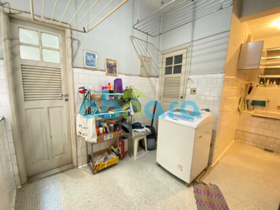 Imagem Apartamento com 3 Quartos à Venda, 133 m² em Copacabana - Rio De Janeiro Imagem Apartamento com 3 Quartos à Venda, 133 m² em Copacabana - Rio De Janeiro