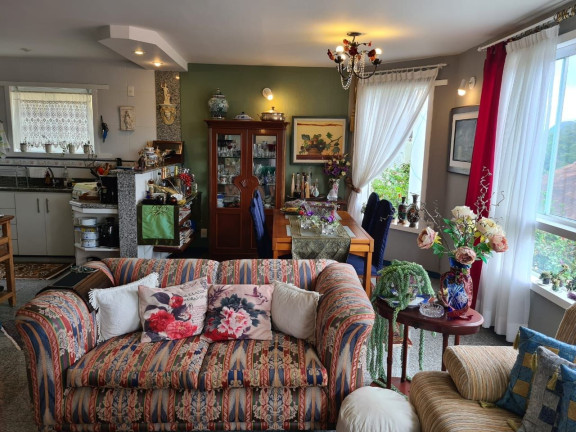 Imagem Casa com 3 Quartos à Venda, 182 m² em Albuquerque - Teresópolis Imagem Casa com 3 Quartos à Venda, 182 m² em Albuquerque - Teresópolis