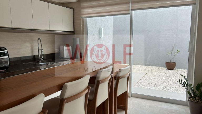 Imagem Casa com 3 Quartos à Venda, 309 m² em Santa Felicidade - Curitiba