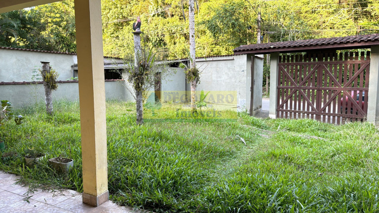 Imagem Casa com 2 Quartos à Venda, 200 m² em Cantagalo - Caraguatatuba Imagem Casa com 2 Quartos à Venda, 200 m² em Cantagalo - Caraguatatuba