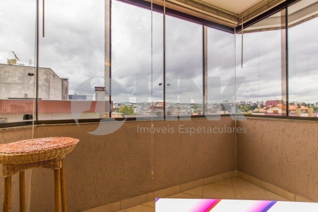 Imagem Imóvel com 3 Quartos à Venda, 260 m² em Jardim Itu - Porto Alegre Imagem Imóvel com 3 Quartos à Venda, 260 m² em Jardim Itu - Porto Alegre