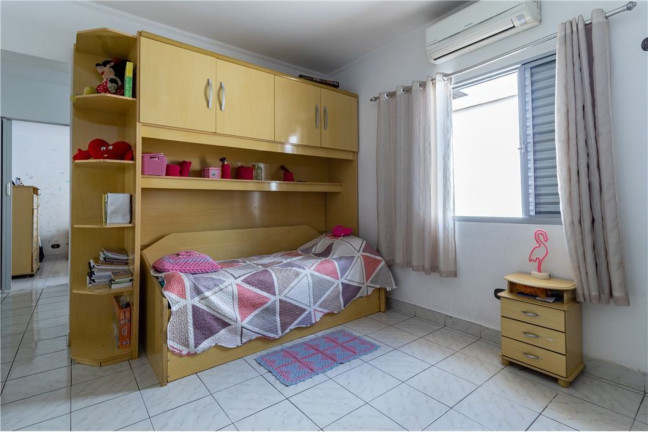 Imagem Casa com 4 Quartos à Venda,  em Jardim Guanca - São Paulo
