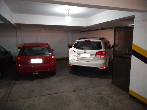 Imagem Apartamento com 5 Quartos à Venda,  em Centro - Santa Maria