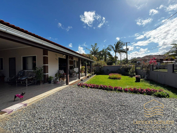 Imagem Casa com 3 Quartos à Venda, 190 m² em Pinheiros - Balneário Barra Do Sul Imagem Casa com 3 Quartos à Venda, 190 m² em Pinheiros - Balneário Barra Do Sul