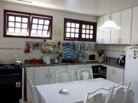 Imagem Casa com 4 Quartos à Venda, 340 m² em Busca Vida - Camaçari