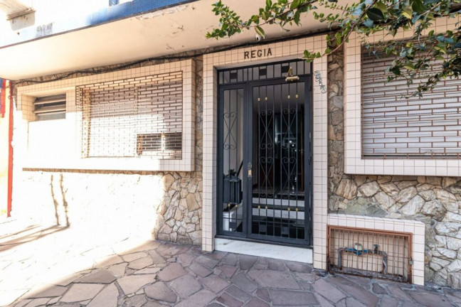 Imagem Imóvel com 1 Quarto à Venda, 42 m² em Centro Histórico - Porto Alegre Imagem Imóvel com 1 Quarto à Venda, 42 m² em Centro Histórico - Porto Alegre