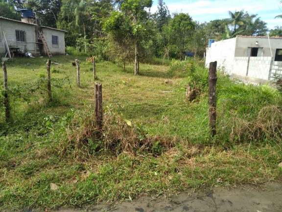 Terreno à Venda, 110 m² em Balneário Barigui - Mongaguá