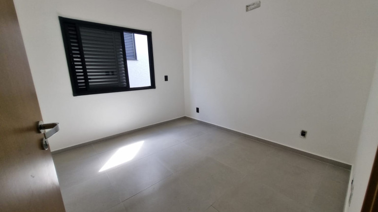 Imagem Casa com 3 Quartos à Venda, 162 m² em Vila Petrópolis - Atibaia Imagem Casa com 3 Quartos à Venda, 162 m² em Vila Petrópolis - Atibaia