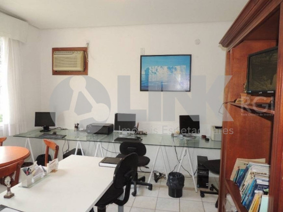 Imagem Casa com 3 Quartos à Venda, 300 m² em Chácara Das Pedras - Porto Alegre