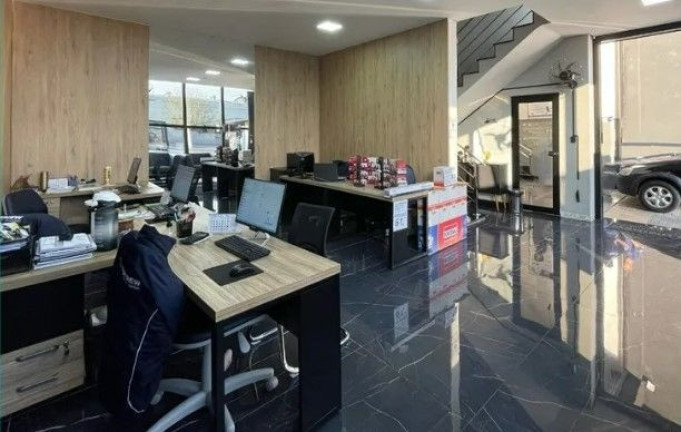 Imagem Imóvel Comercial à Venda, 670 m² em Boqueirão - Curitiba Imagem Imóvel Comercial à Venda, 670 m² em Boqueirão - Curitiba