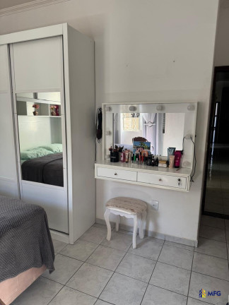 Imagem Casa com 3 Quartos à Venda, 300 m² em Vila Leopoldina - Sorocaba Imagem Casa com 3 Quartos à Venda, 300 m² em Vila Leopoldina - Sorocaba