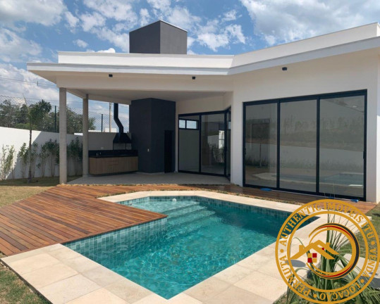 Casa com 3 Quartos à Venda,  em Pinheirinho - Itu
