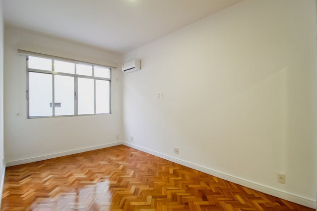 Imagem Imóvel com 2 Quartos à Venda, 75 m² em Botafogo - Rio De Janeiro Imagem Imóvel com 2 Quartos à Venda, 75 m² em Botafogo - Rio De Janeiro