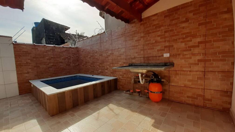 Imagem Casa com 2 Quartos à Venda, 125 m² em Florida Mirim - Mongaguá Imagem Casa com 2 Quartos à Venda, 125 m² em Florida Mirim - Mongaguá