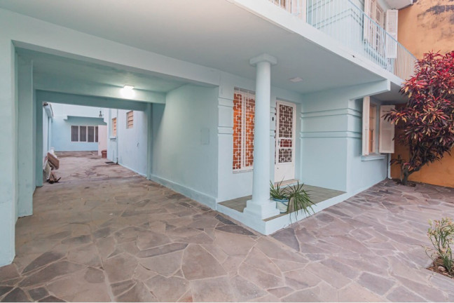 Imagem Casa com 6 Quartos à Venda, 290 m² em Santana - Porto Alegre
