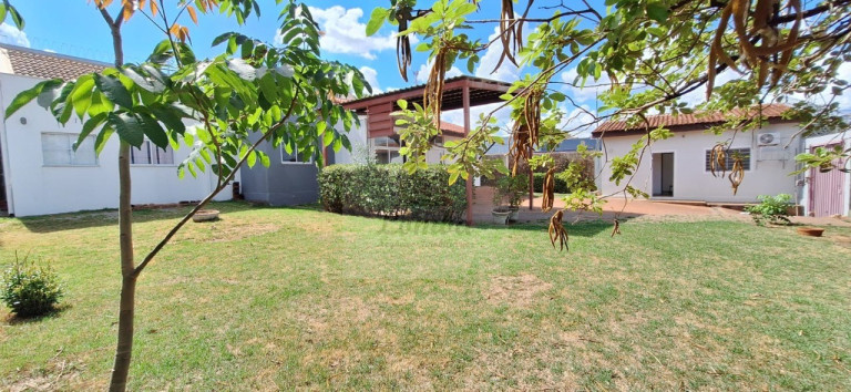 Casa com 4 Quartos para Alugar, 280 m² em Morada Do Ouro - Cuiabá