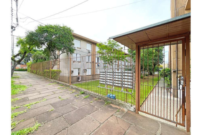 Imóvel com 2 Quartos à Venda,  em Partenon - Porto Alegre