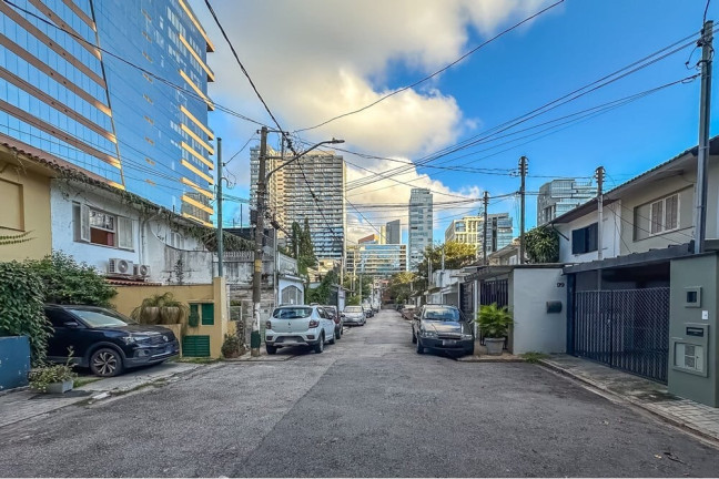 Imagem Casa com 3 Quartos à Venda, 200 m² em Vila Nova Conceição - São Paulo