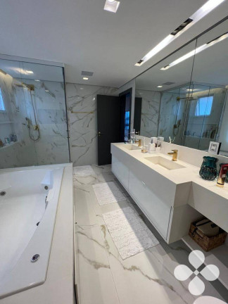 Imagem Imóvel com 4 Quartos à Venda, 250 m² em Canto Do Forte - Praia Grande Imagem Imóvel com 4 Quartos à Venda, 250 m² em Canto Do Forte - Praia Grande