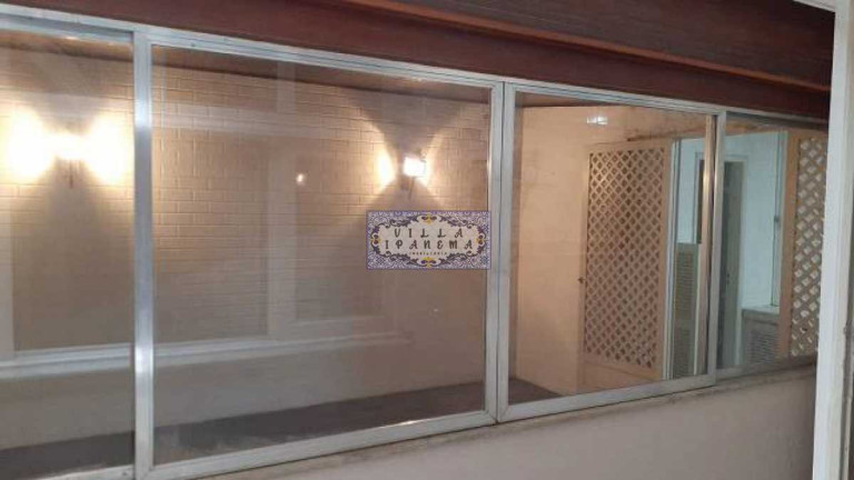 Imagem Apartamento com 3 Quartos à Venda, 136 m² em Centro - Petropolis