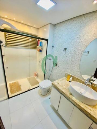 Imagem Apartamento com 2 Quartos à Venda, 122 m² em Santos