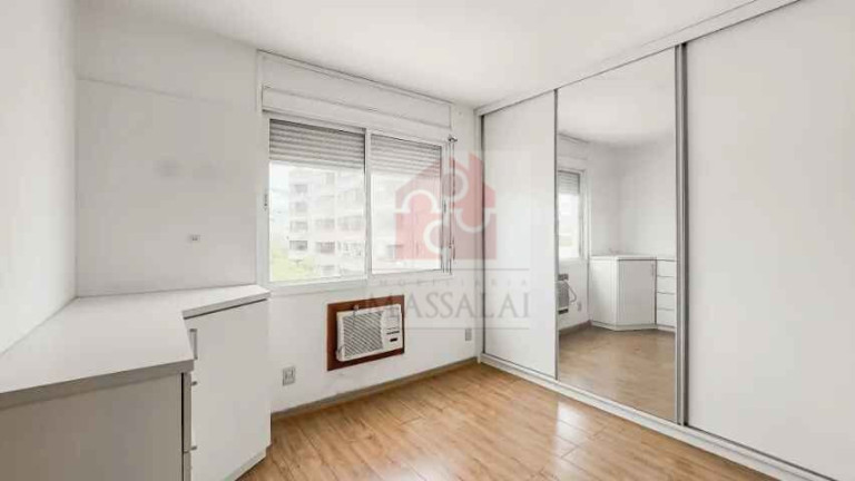 Imagem Apartamento com 2 Quartos à Venda, 72 m² em Menino Deus - Porto Alegre Imagem Apartamento com 2 Quartos à Venda, 72 m² em Menino Deus - Porto Alegre