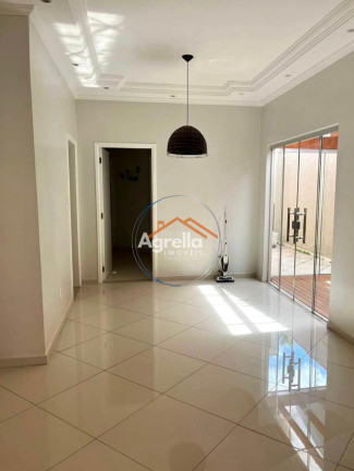 Imagem Casa com 3 Quartos à Venda, 160 m² em Jardim Guaçuano - Mogi Guaçu Imagem Casa com 3 Quartos à Venda, 160 m² em Jardim Guaçuano - Mogi Guaçu