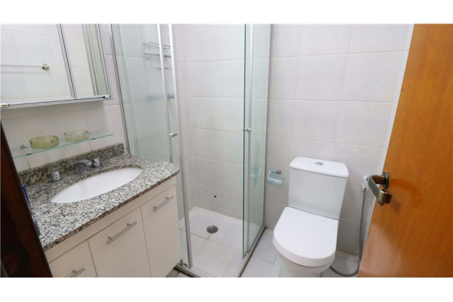 Imagem Casa com 1 Quarto à Venda, em Vila Anglo Brasileira - São Paulo Imagem Casa com 1 Quarto à Venda, em Vila Anglo Brasileira - São Paulo