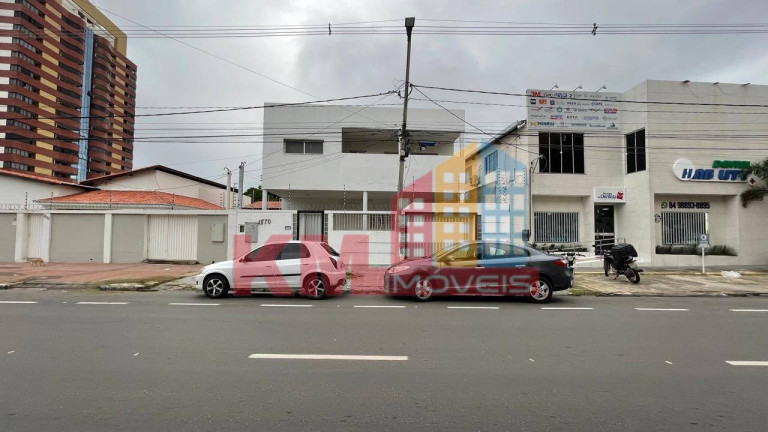 Casa com 4 Quartos à Venda, 446 m² em Centro - Mossoró